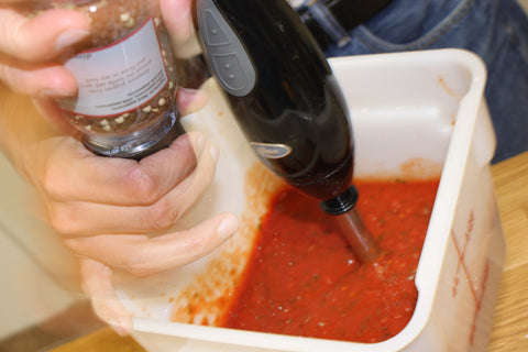 Making pizza sauce with immersion blender